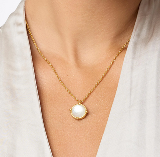 Honeybee Solitaire Necklace, OS