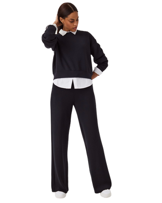Airessentials Wide Leg Pant, Very Black